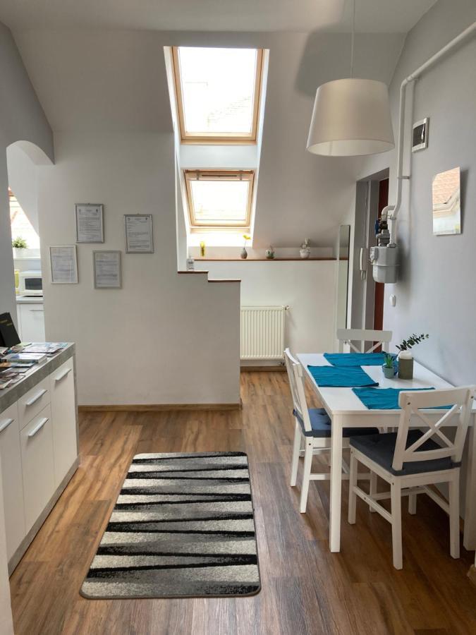 Esztergom Apartman Bagian luar foto